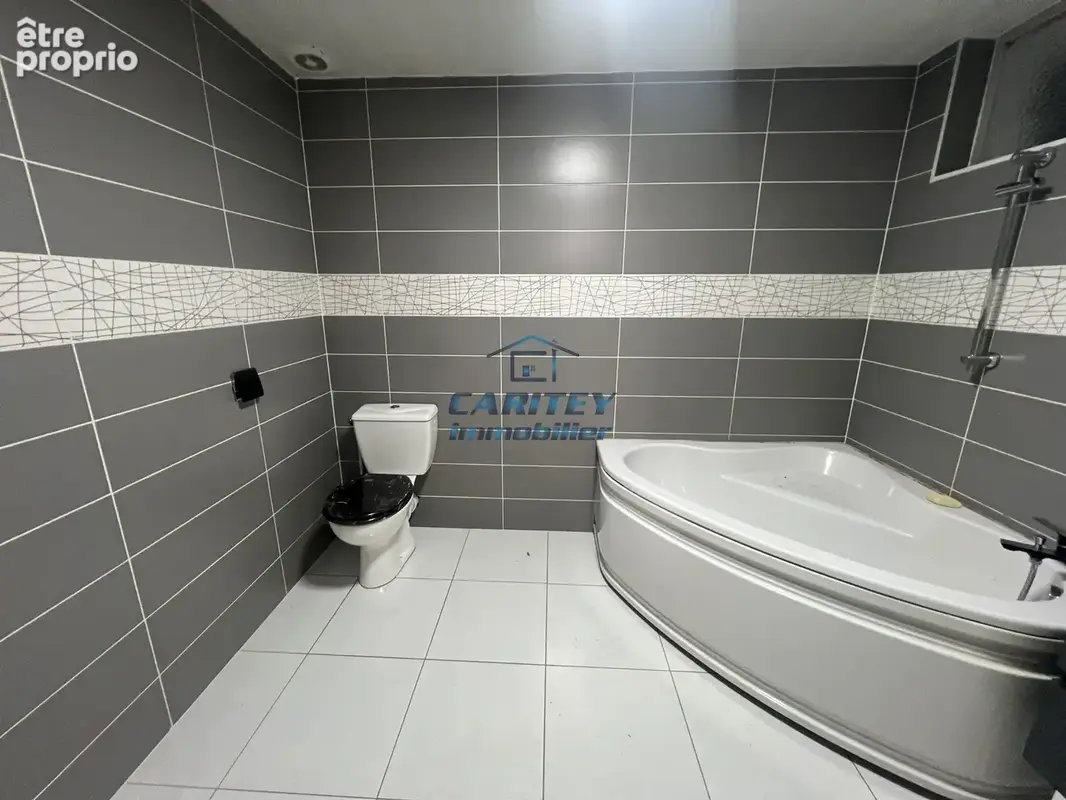 Maison 4 chambres sur 8 ares de terrain - FROIDECONCHE 70300 - photo 12
