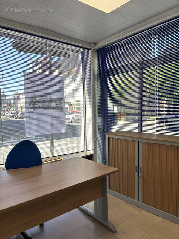 Commerce à AURILLAC