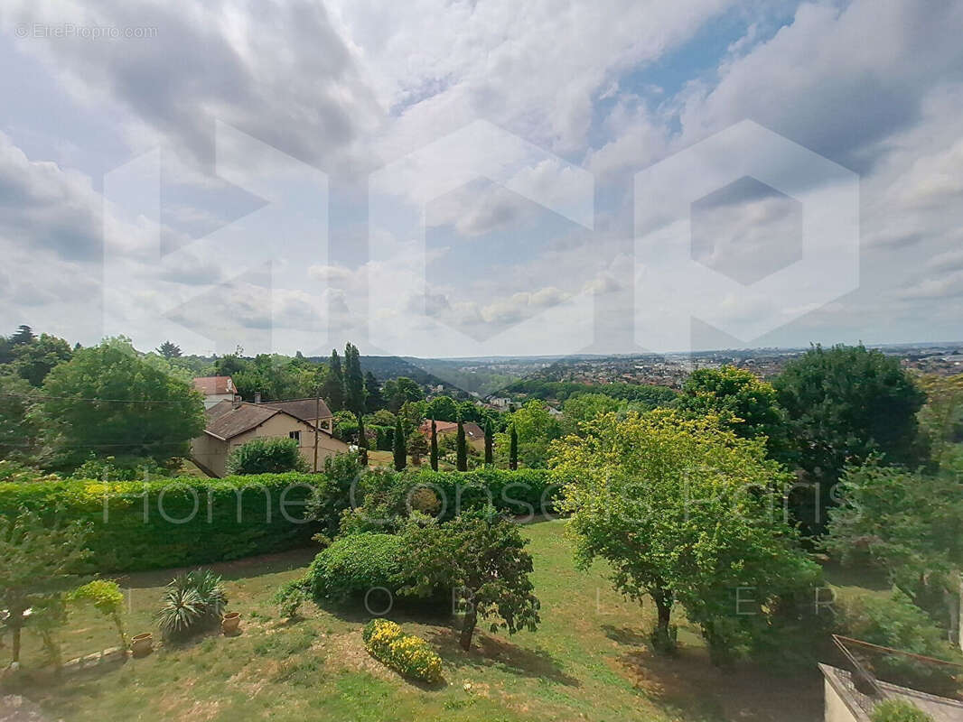 Maison à CHENNEVIERES-SUR-MARNE