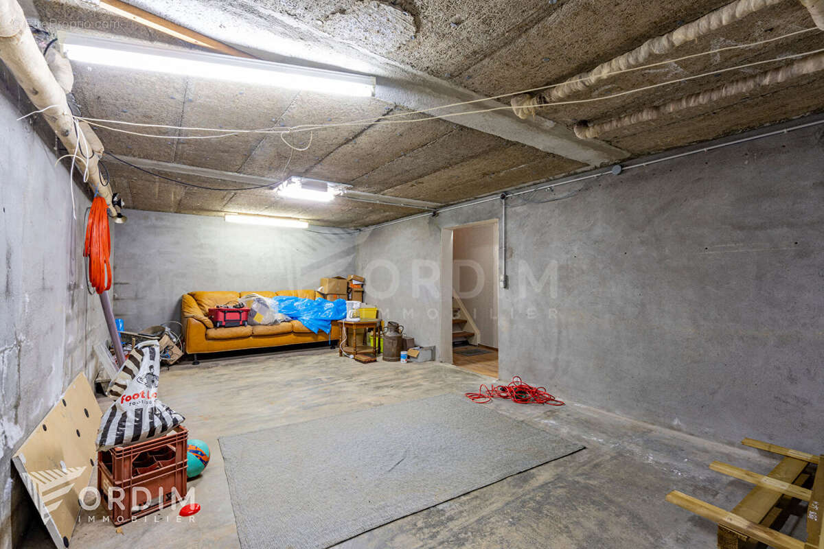 Maison à SAINT-SAUVEUR-EN-PUISAYE