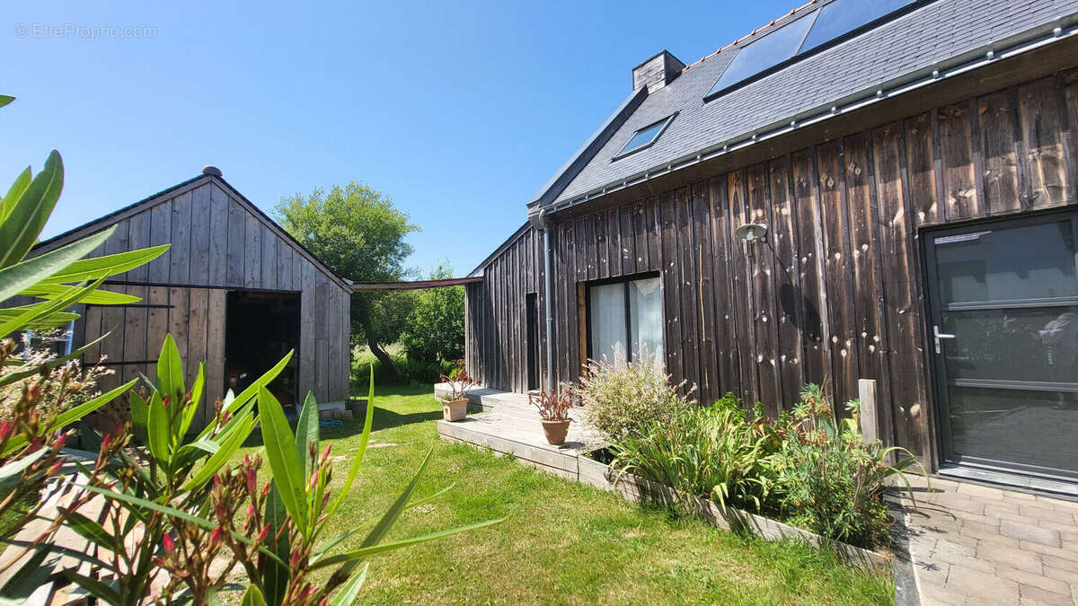 Maison à LOCMARIA