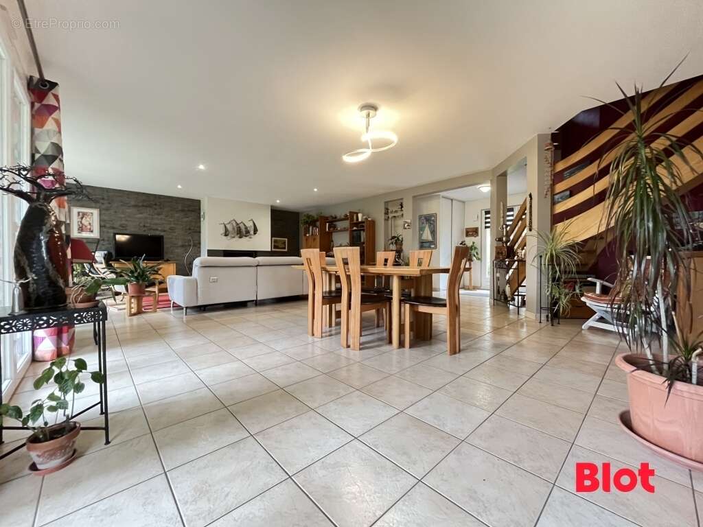 Maison à BREAL-SOUS-MONTFORT