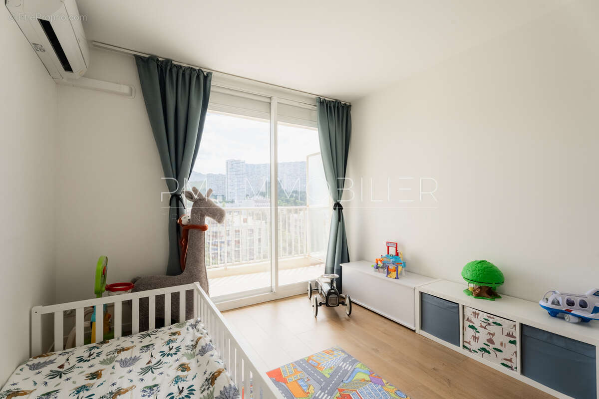 Appartement à MARSEILLE-9E