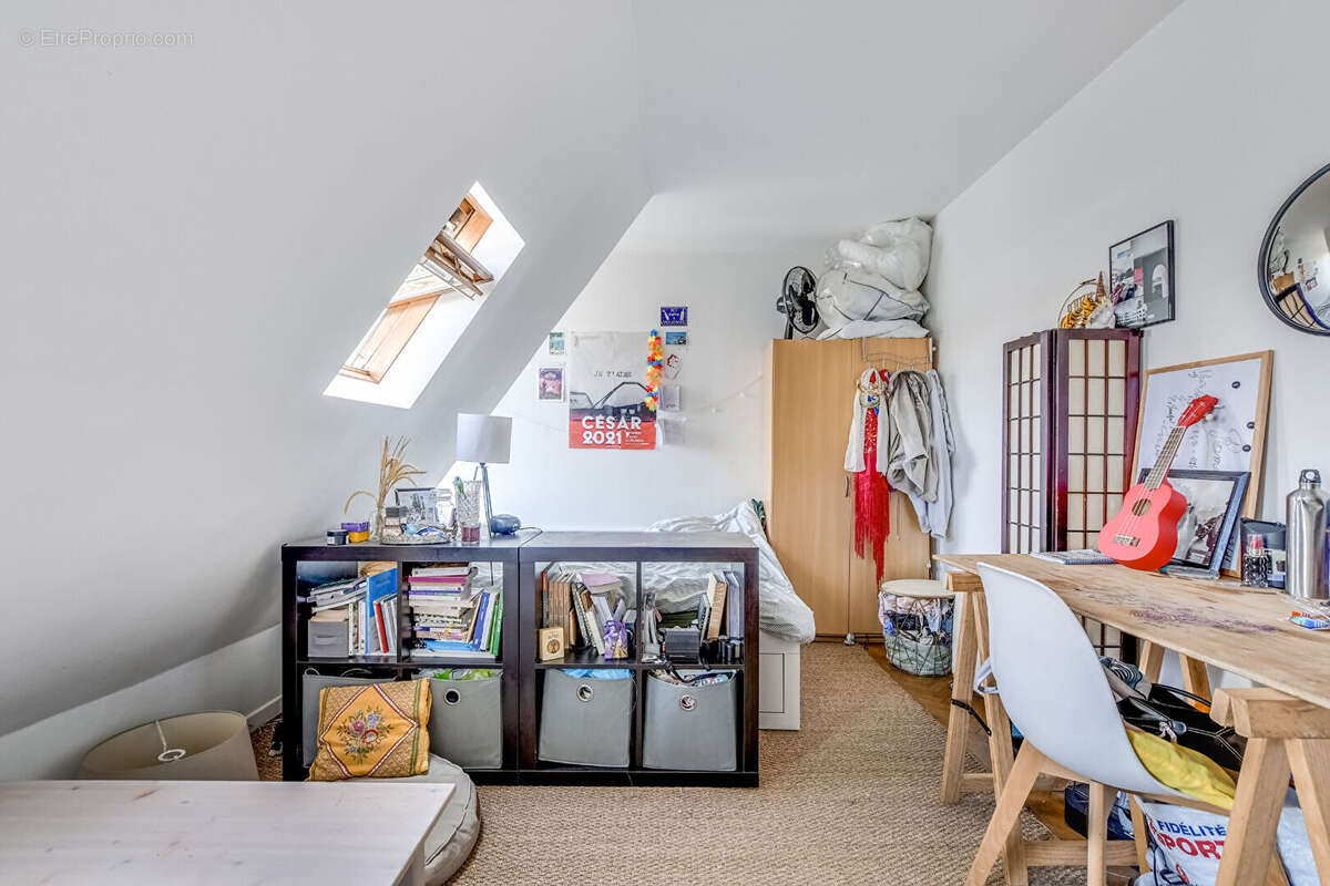 Appartement à PARIS-10E