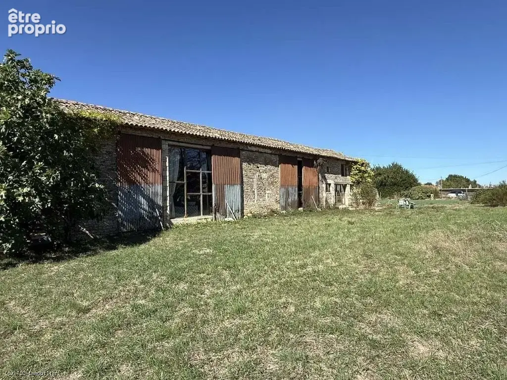 Grange Rénovée : Comprenant 4 Chambres et Terrain de 4382m² - photo 35