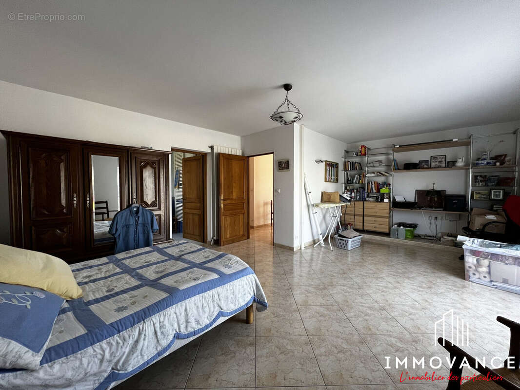 Maison à SAINT-JEAN-DE-CUCULLES