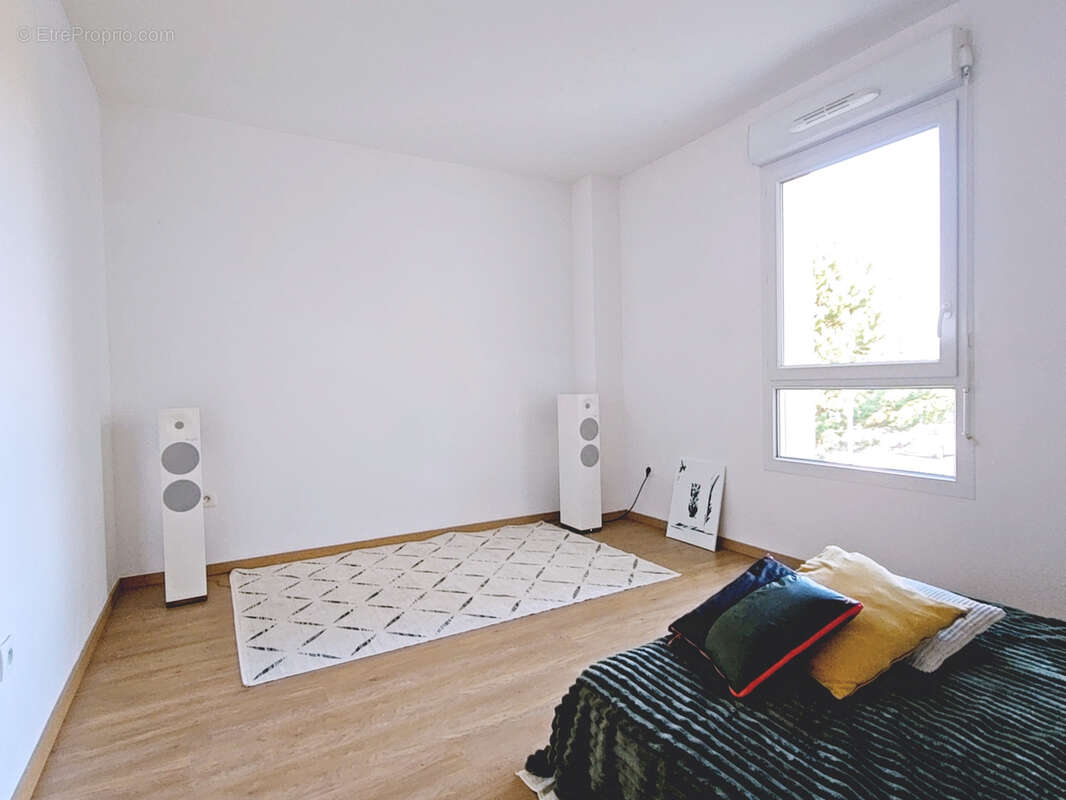 Duplex aux allures de maison / 62,25 m2 avec extérieur et parking privatif   Marly, secteur Rhonelle - photo 16