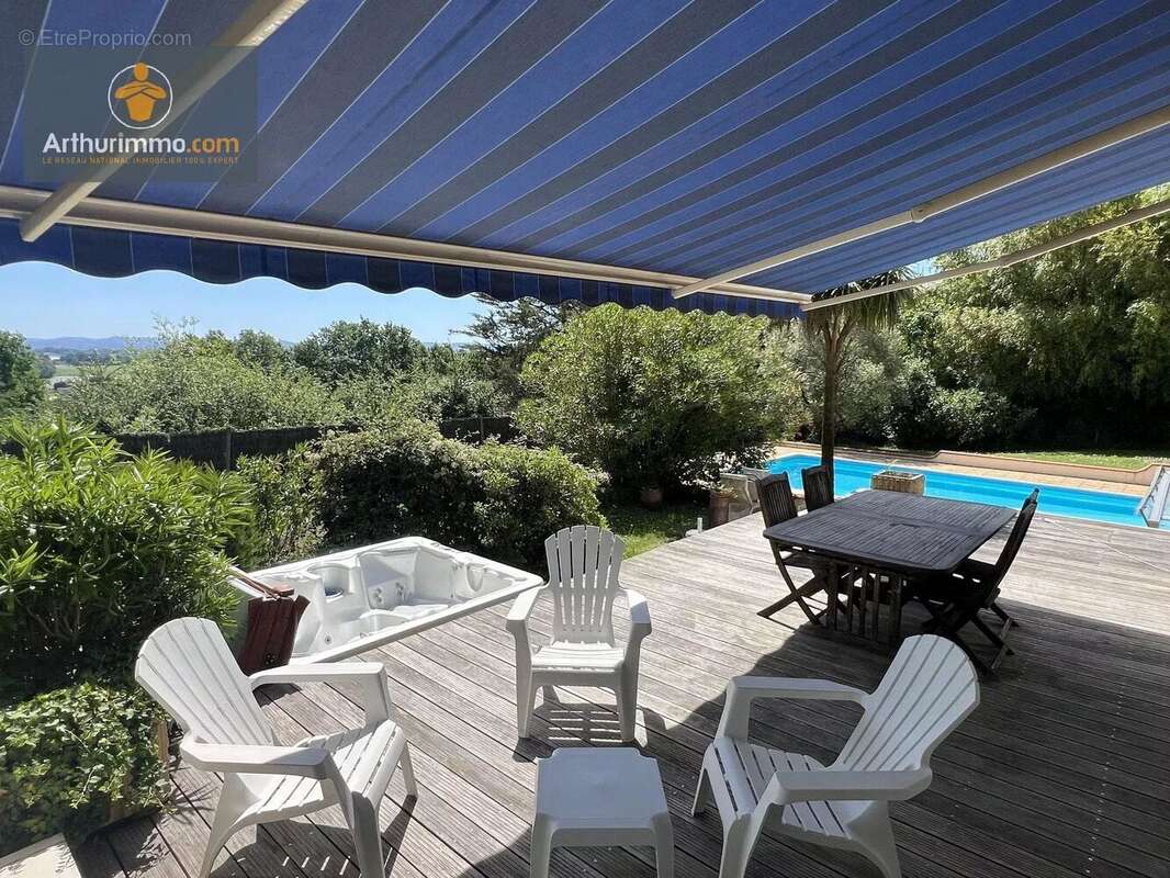 Maison à LE MAS-D'AGENAIS