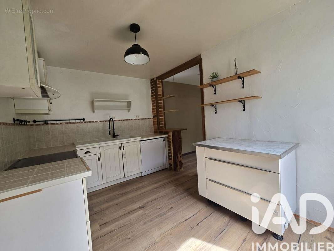 Maison 219 m² à Cherisy  - photo 3