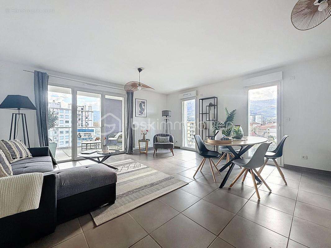 Appartement T3 de 70m2 avec terrasse - photo 3