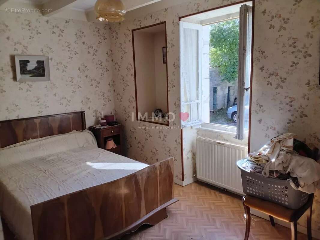 Maison à TORSAC