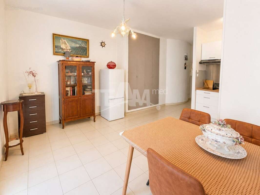 RARE, Au coeur du Centre ville, Joli Studio de 30m2 dont loggia de 8m2 - photo 5