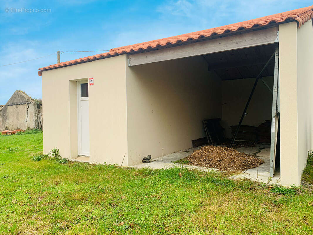 Maison à SAINT-CHRISTOPHE-DU-LIGNERON