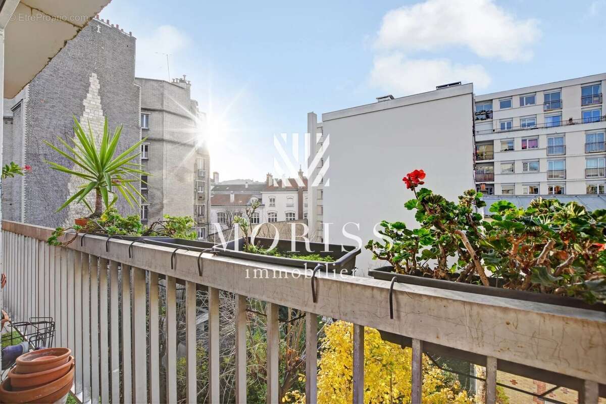 Appartement à PARIS-18E