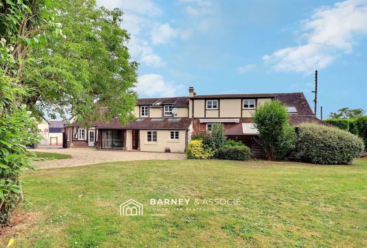 Maison à ARNIERES-SUR-ITON