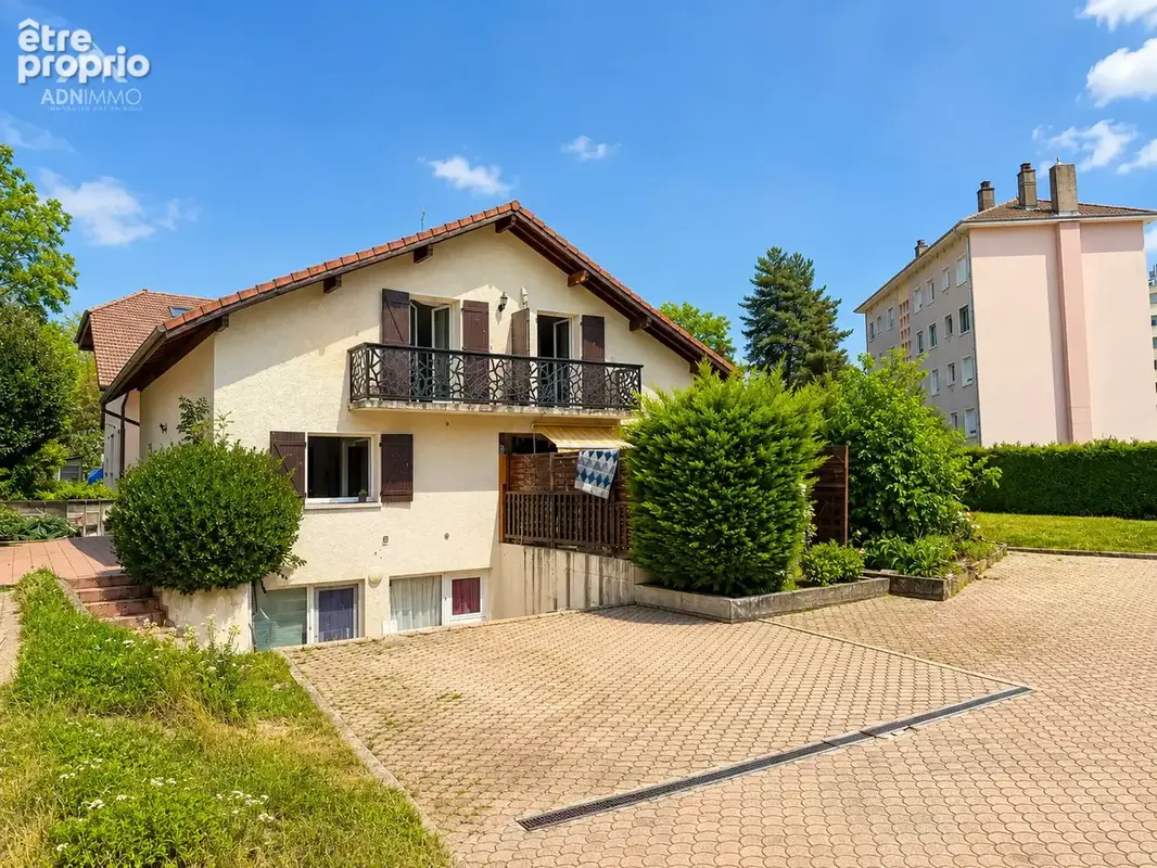 Maison. 7 Pièces 287 m2 - photo 2