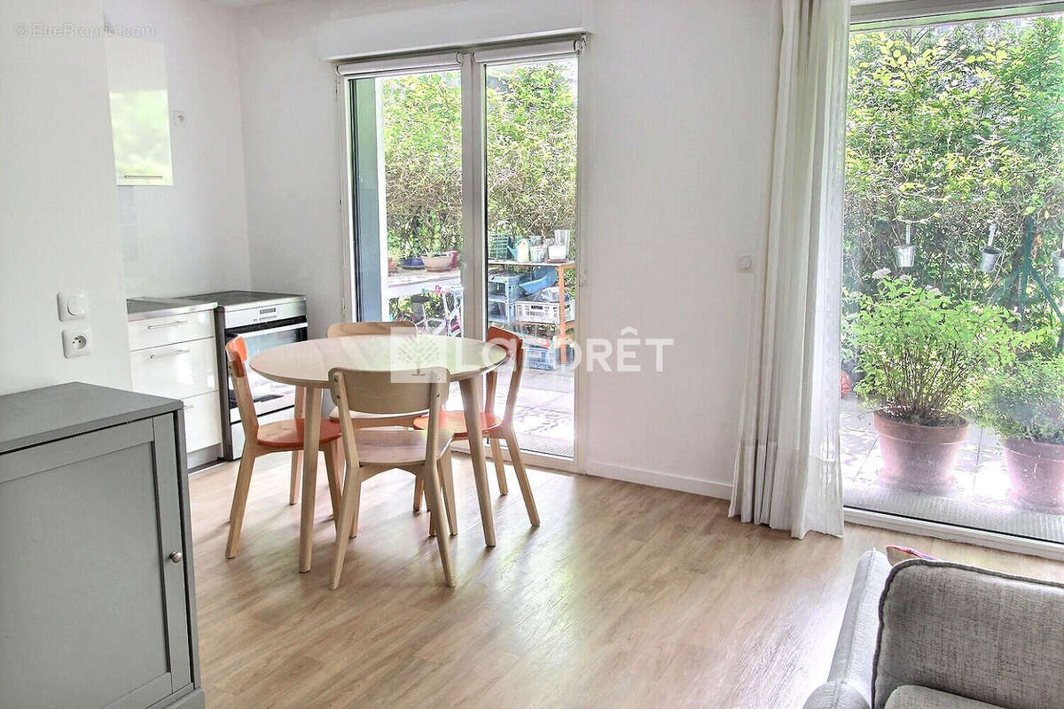 Appartement à GENNEVILLIERS