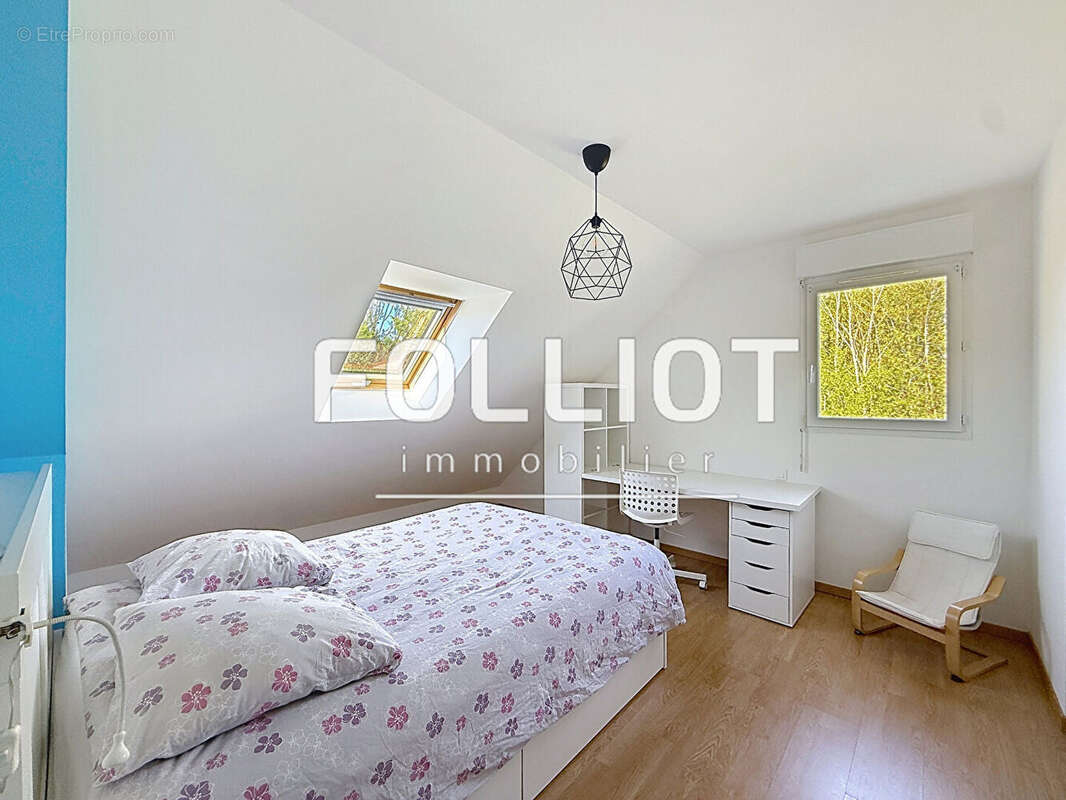 Maison spacieuse 10 pièces à vendre à Saint-Pair-sur-Mer - Réf 12310AH - photo 14