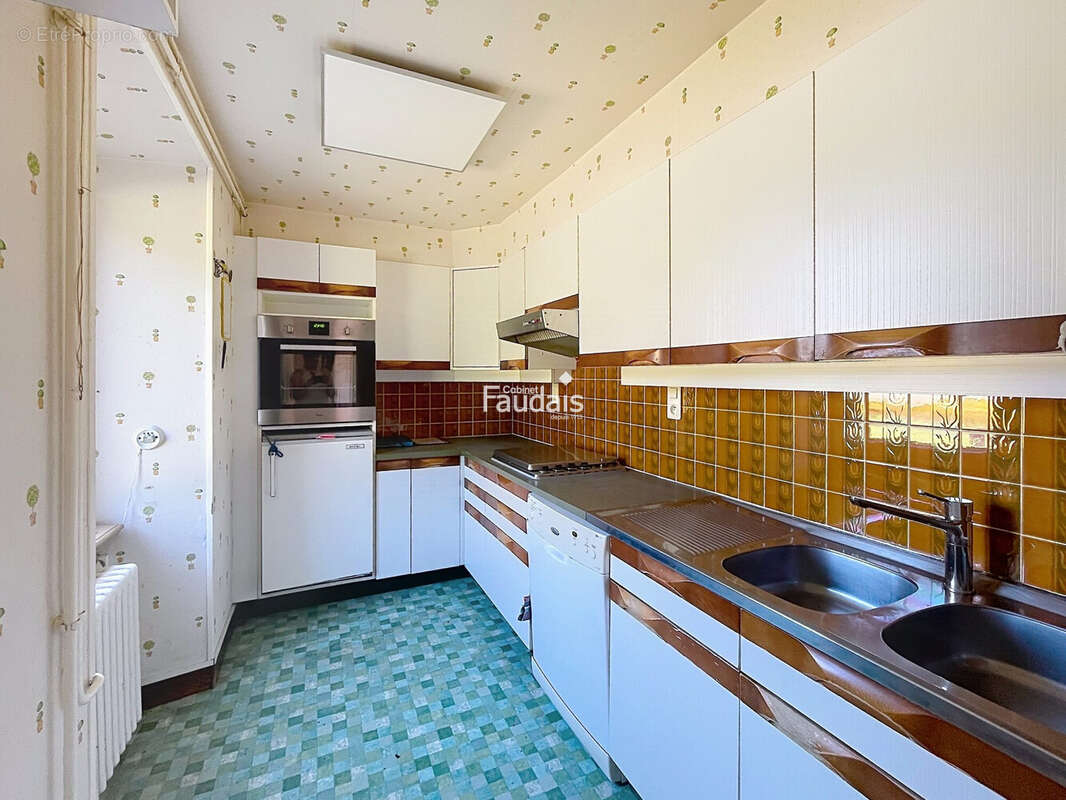 Maison 159 m² à Feugeres  - photo 6