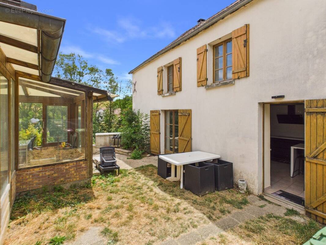Maison à OUANNE