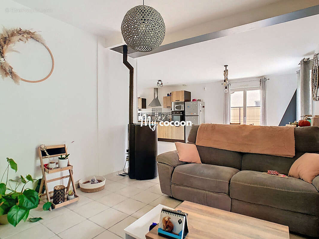 Maison à CHATILLON-LA-PALUD