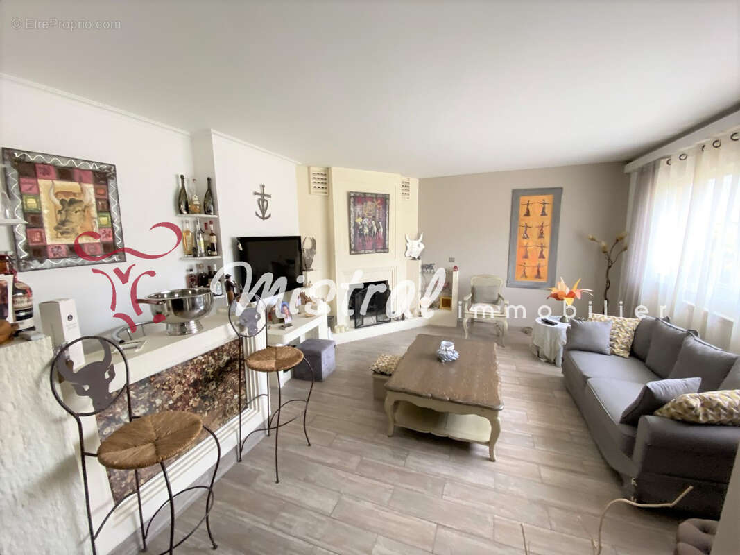 Villa aigues-mortes 5 chambres avec garage et terrasse - photo 5