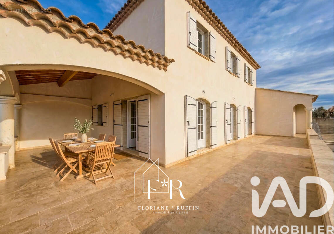 Photo 4 - Maison à PERNES-LES-FONTAINES