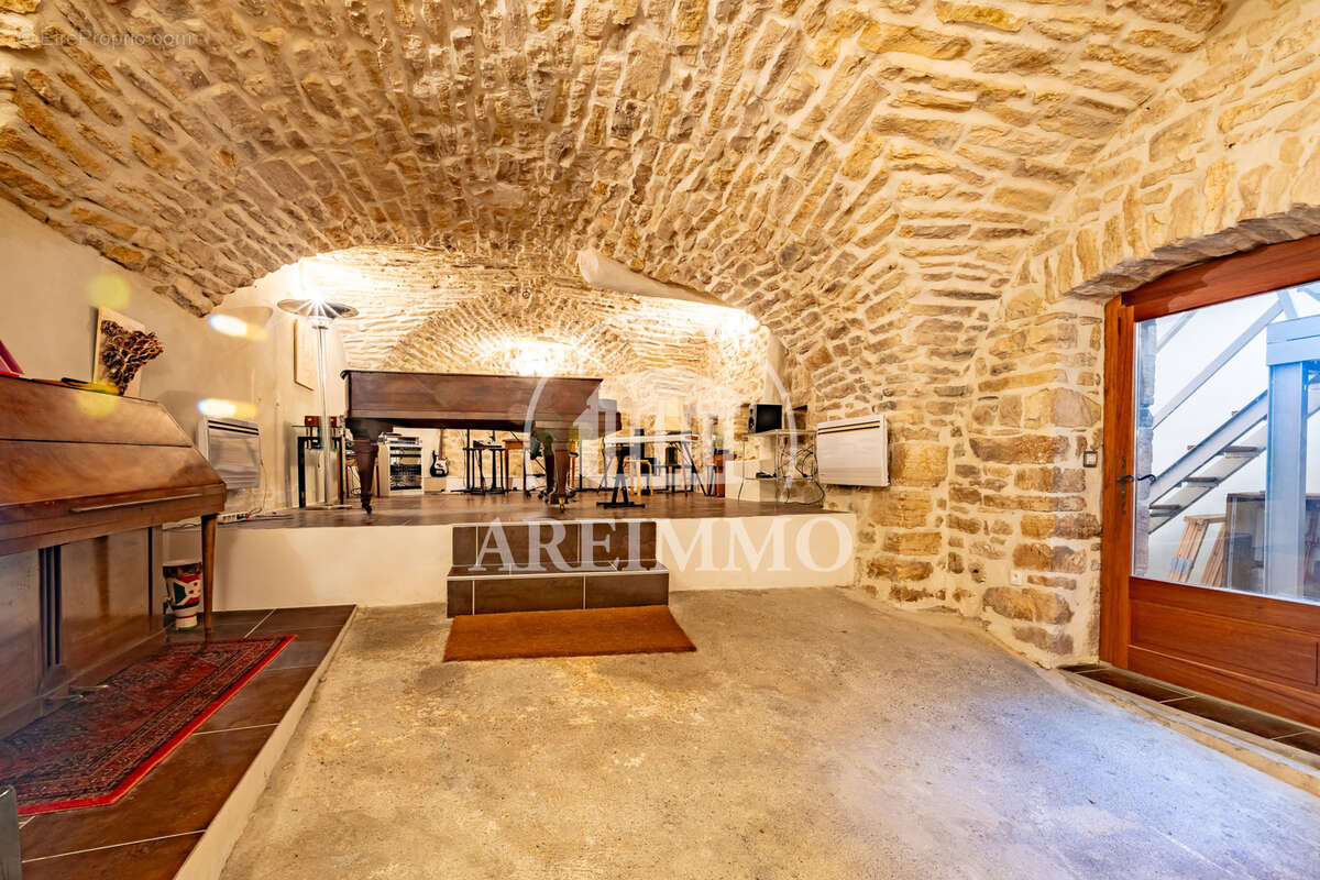 Maison à SAINT-MARTIN-DE-LONDRES