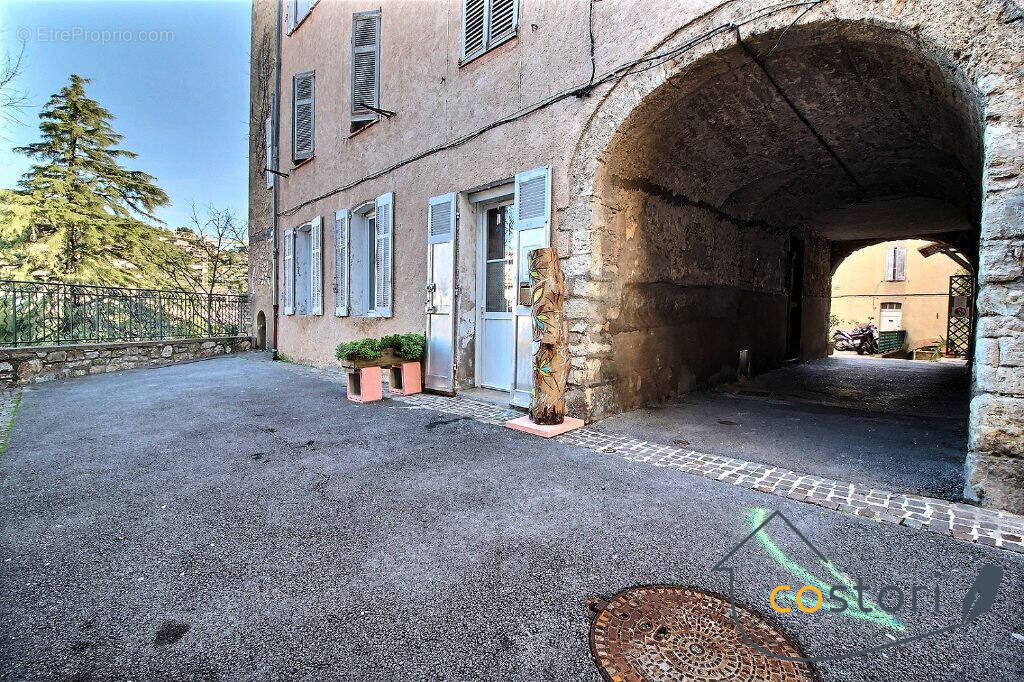 Appartement à TRANS-EN-PROVENCE