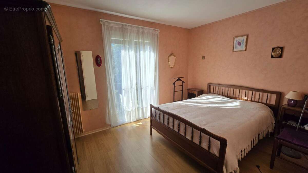 Maison  4 pièce(s) de 91 m2  avec 3 chambres  et 1 garage - photo 14