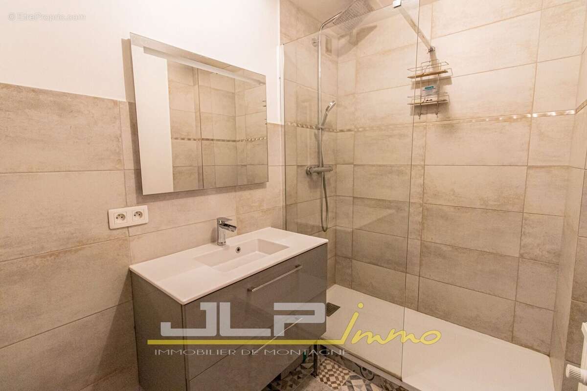 Appartement à SAINT-GERVAIS-LES-BAINS