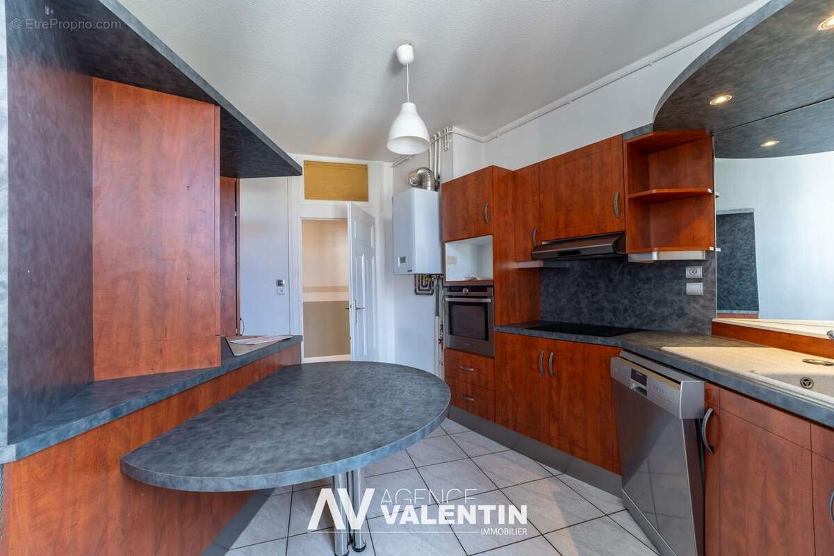 Appartement 153 m² à Metz  - photo 7