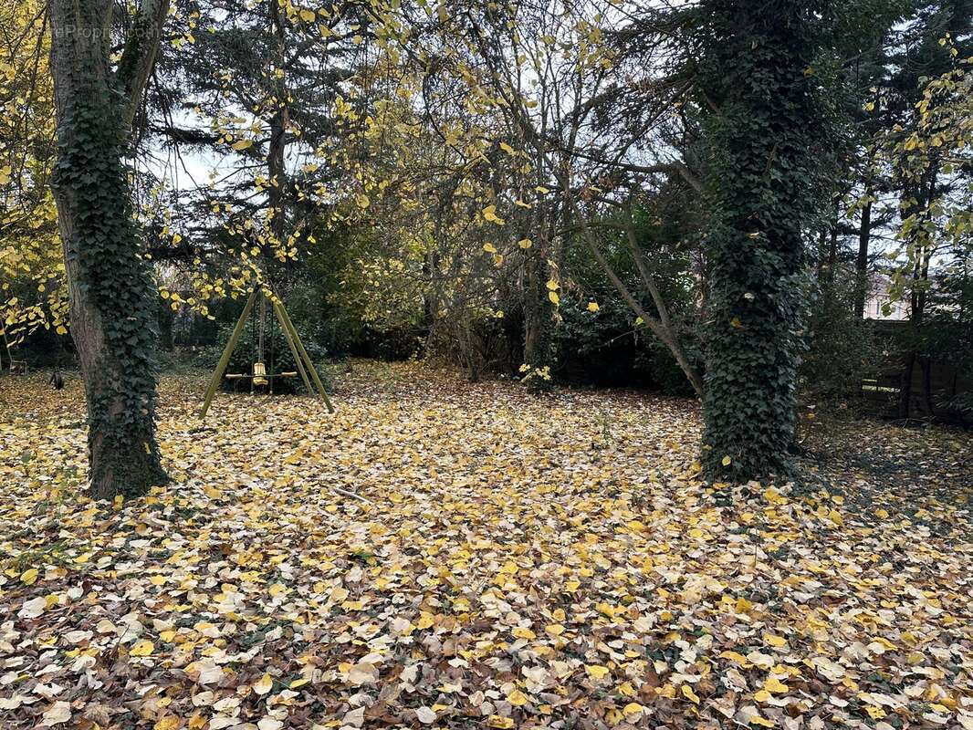 Terrain à MAINTENON