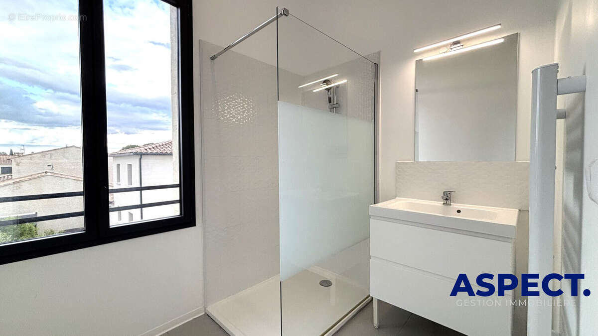 Appartement à LUNEL