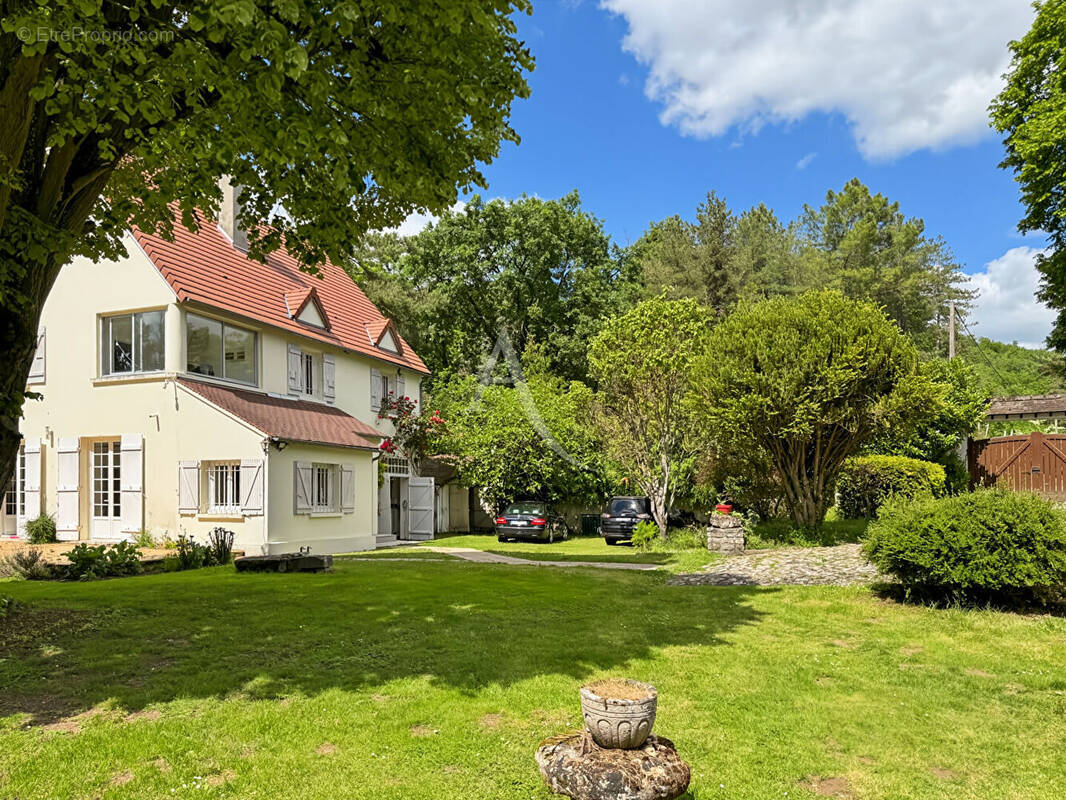 Maison à ETAMPES