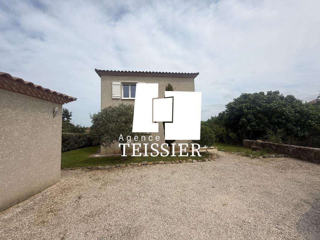 Maison à SAINT-PAUL-LE-JEUNE