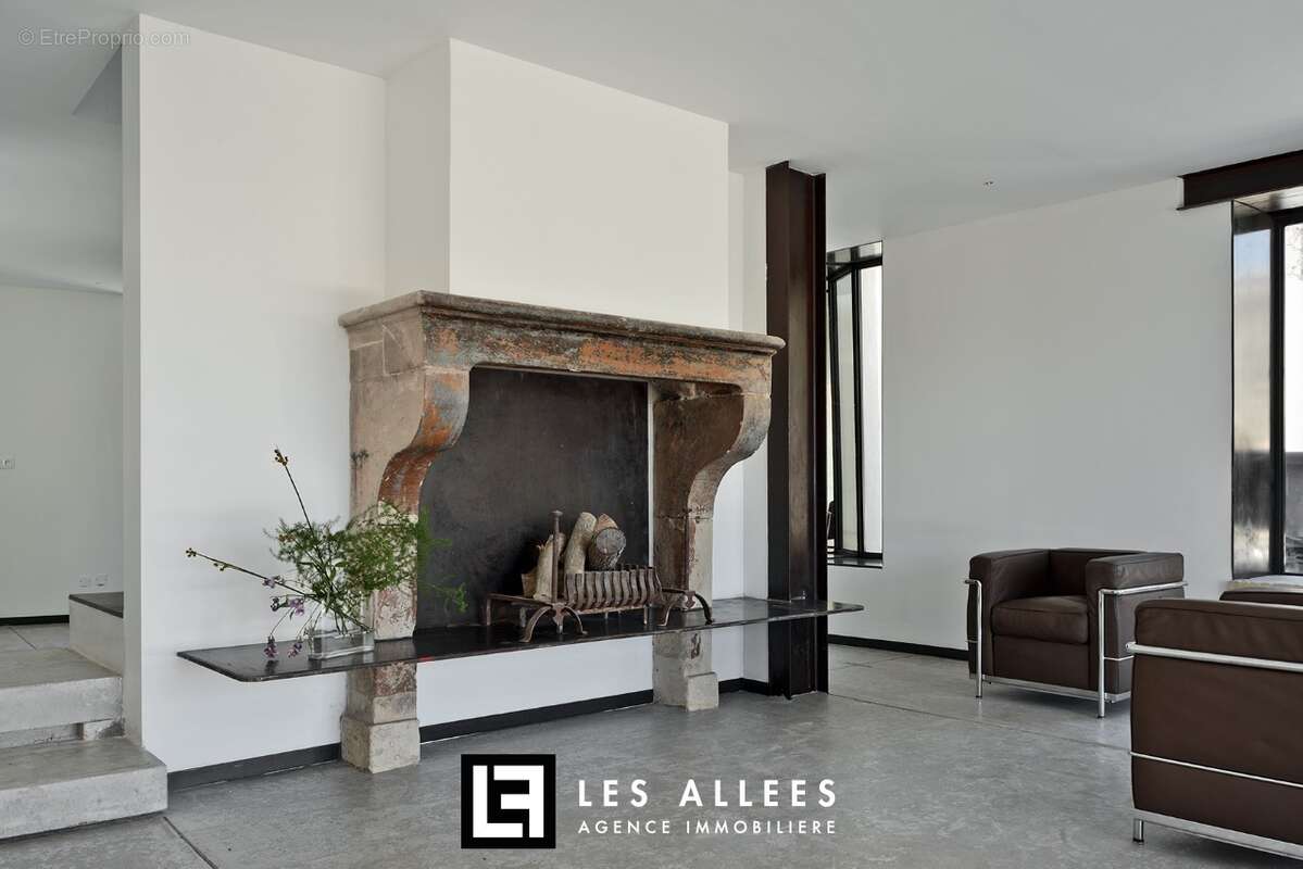 Maison 288 m² à Grignan  - photo 8