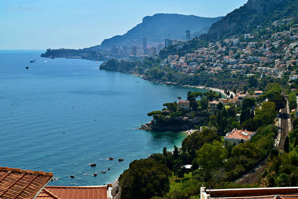 Appartement à ROQUEBRUNE-CAP-MARTIN