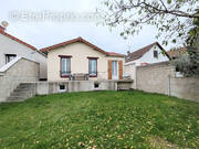 Maison à VILLEMOMBLE