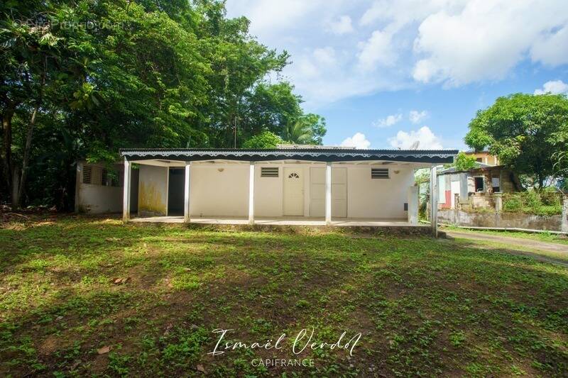 Maison à BAIE-MAHAULT