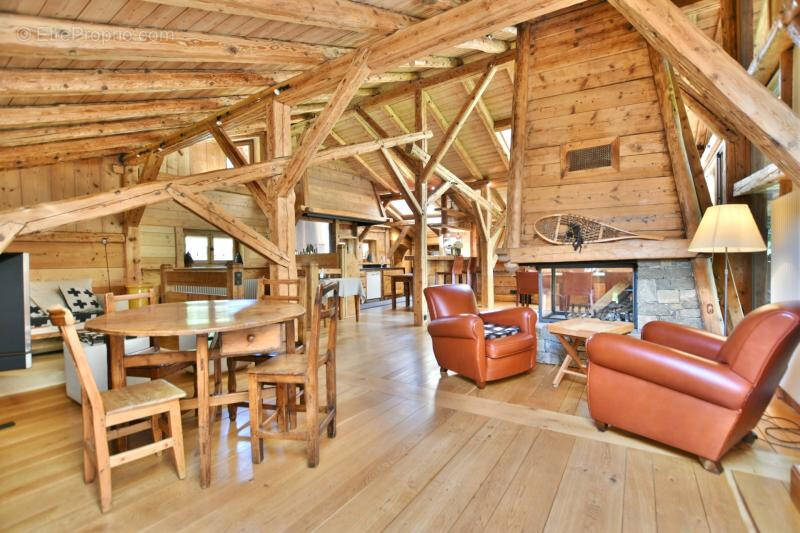 Maison à ARACHES-LA-FRASSE