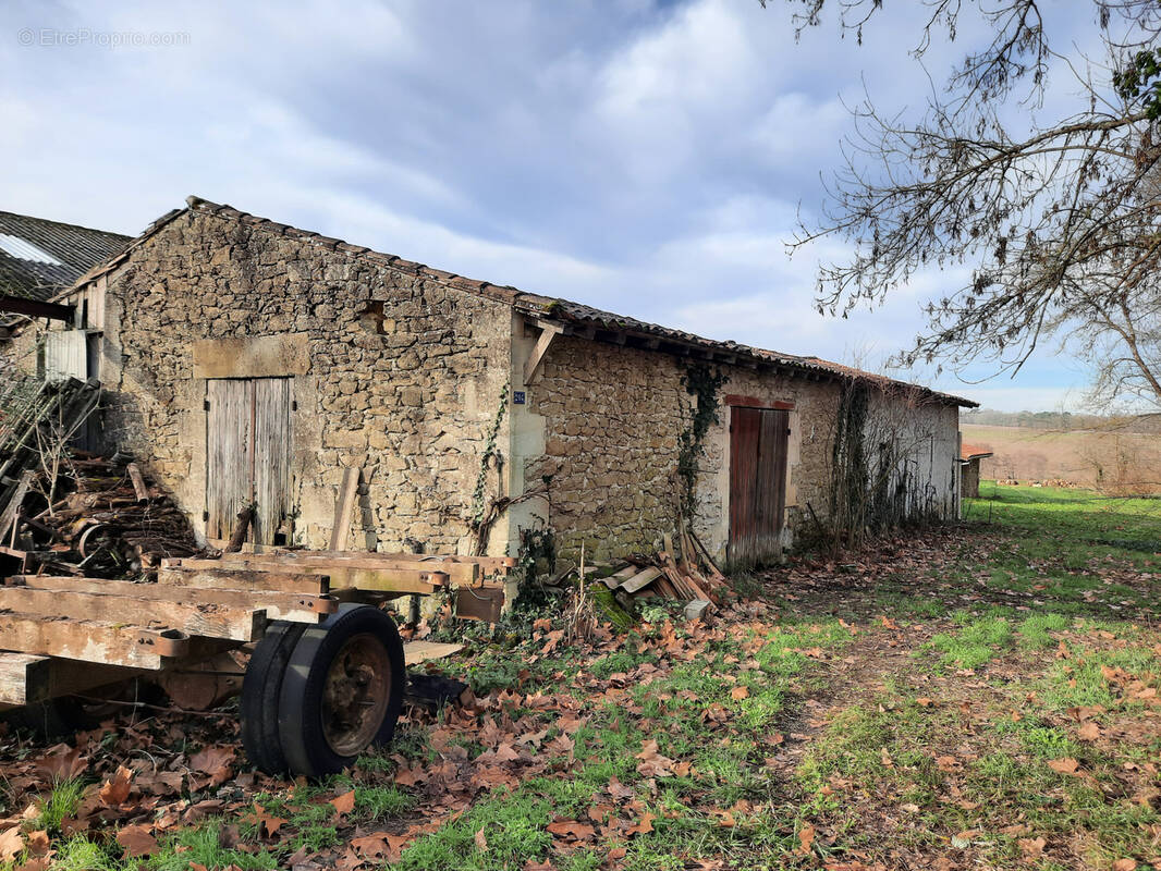 Autre à SAUVETERRE-DE-GUYENNE