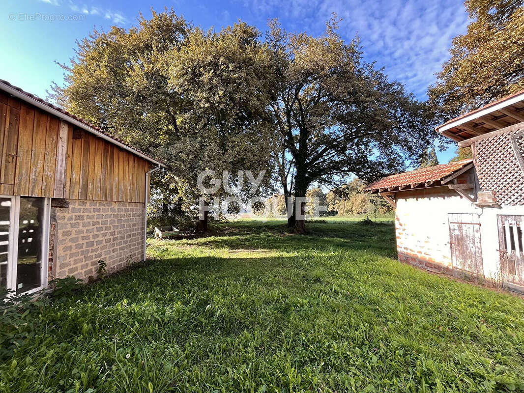 Maison à GRENADE-SUR-L&#039;ADOUR