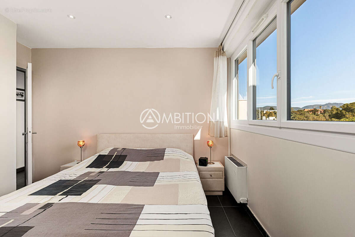 Appartement à SAINT-RAPHAEL