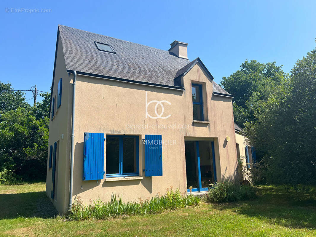 SARZEAU GOLFE - Maison familiale à vendre à BRILLAC  5 chambres et combles aménagés - photo 12