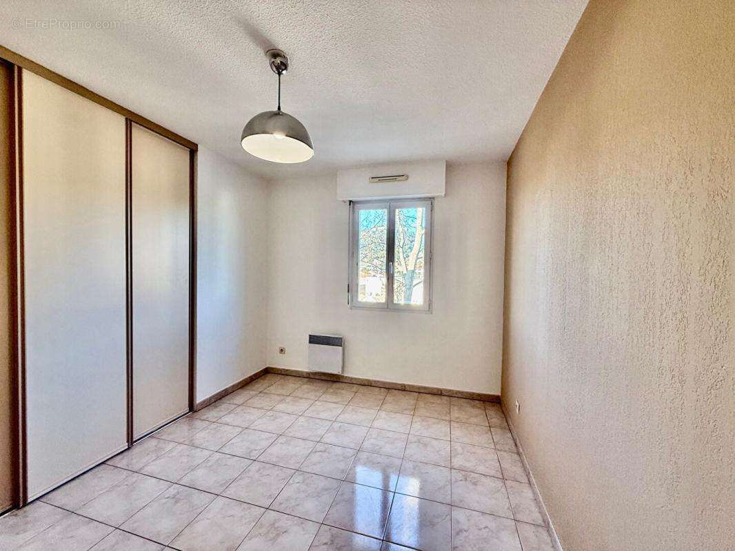 Appartement à SIX-FOURS-LES-PLAGES