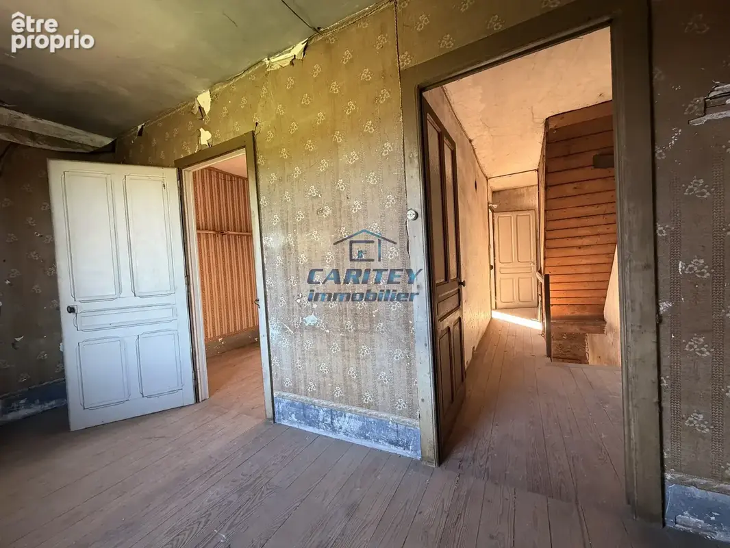 Maison de caractère à rénover - photo 10