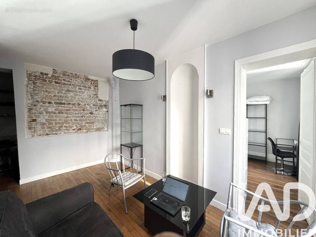 Photo 1 - Appartement à PARIS-18E