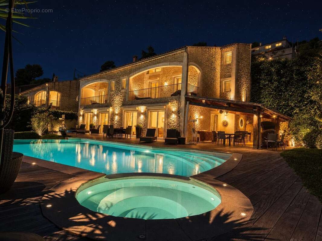 Maison à LA TURBIE