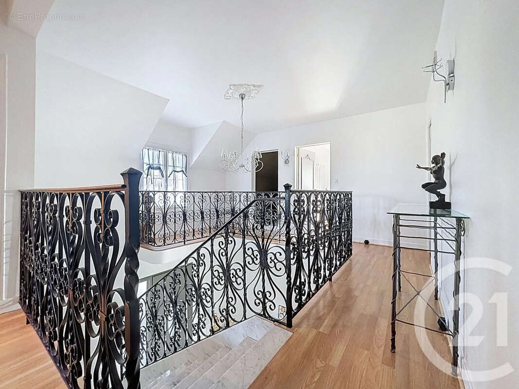 Maison 185 m² à Fralignes  - photo 15